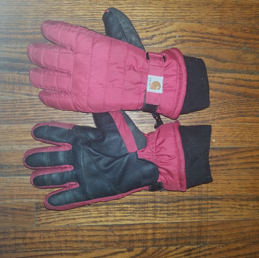 Pink Carhartt gloves
